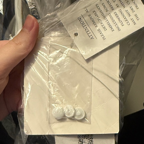 Maggie Sottero Ivory Crepe Cowl-Back Mermaid Gown - Picture 11 of 12